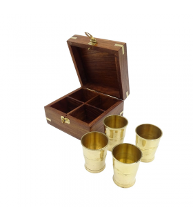 A set of 4 glasses in a wooden box
